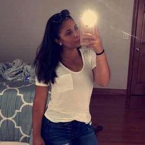 Meet your Posher, Makayla